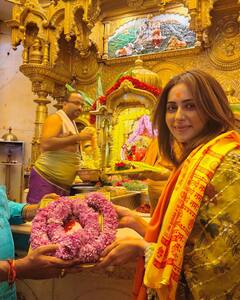 Rakul Preet Pics:  सिद्धिविनायक मंदिर पहुंची रकुल प्रीत सिंह, 'छत्तरीवाली' की सक्सेस के बाद एक्ट्रेस ने किए गणपति बप्पा के दर्शन