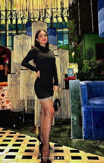 ਨੇਹਾ ਮਲਿਕ ਦੀਆਂ ਇਨ੍ਹਾਂ ਕਾਤਲਾਨਾ ਹਰਕਤਾਂ ਨੂੰ ਦੇਖ ਕੇ ਪ੍ਰਸ਼ੰਸਕਾਂ ਨੇ ਹਾਹਾਕਾਰ ਮਚਾ ਦਿੱਤੀ ਹੈ। ਉਸ ਦਾ ਹਰ ਲੁੱਕ ਇੰਸਟਾਗ੍ਰਾਮ 'ਤੇ ਸ਼ੇਅਰ ਹੁੰਦੇ ਹੀ ਵਾਇਰਲ ਹੋਣਾ ਸ਼ੁਰੂ ਹੋ ਜਾਂਦਾ ਹੈ।