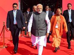 अडानी पर विपक्षी हमले के बीच पीएम मोदी की लोकप्रियता घटी या बढ़ी, जानिए क्या कहता है ताजा सर्वे