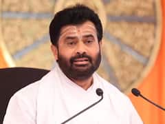 'भारत में हो रहा लोकशाही का दुरुपयोग...', कथावाचक गिरी बापू ने देश के हालातों पर जताई चिंता