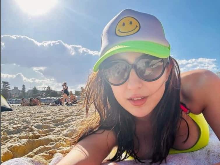 Sara Ali Khan Shares Pic In Neon Swimsuit From Australia; Fans Cannot Keep Calm Sara Ali Khan Shares Pic In Neon Swimsuit From Australia; Fans Cannot Keep Calm