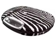 Expensive Laptops : लॅपटॉप आहे की हँडबॅग! सोने आणि हिऱ्यांपासून बनविलेल्या या लॅपटॉपची किंमत ऐकून तुम्हीही थक्क व्हाल