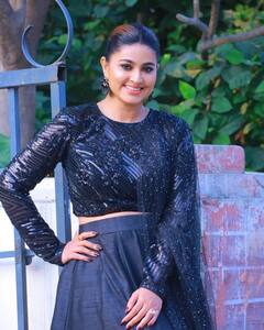 Actress Sneha: ‘அடியே அழகே..’ கலர் கலர் பாவாடையில் வரிசையாக போட்டோக்கள் பதிவிட்ட சினேகா!