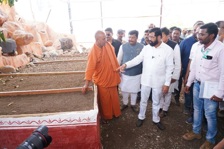 मुख्यमंत्री एकनाथ शिंदे यांनी सिद्धगिरी मठावर पाहणी केली.