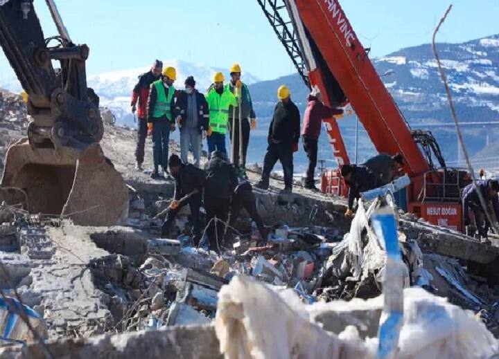 Armenia-Turkey Crossing Opened For First Time In 35 Years For Quake Aid 35 ஆண்டுகளுக்குப் பின்னர்... துருக்கி நிலநடுக்கத்தால் திறந்தது அர்மேனிய எல்லை