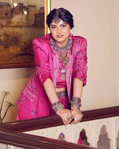 Anshula Kapoor Photos: पिंक लहंगे में कहर ढहाती नजर आईं अर्जुन कपूर की बहन, लेटेस्ट तस्वीरों में दिखा दिलकश अंदाज