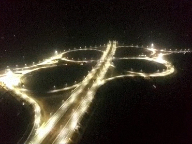 Delhi Mumbai Expressway Aesthetic night views from architectural marvel WATCH: Nitin Gadkari Shares Aesthetic Night Views Of Delhi-Mumbai Expressway Before Inauguration Of First Section