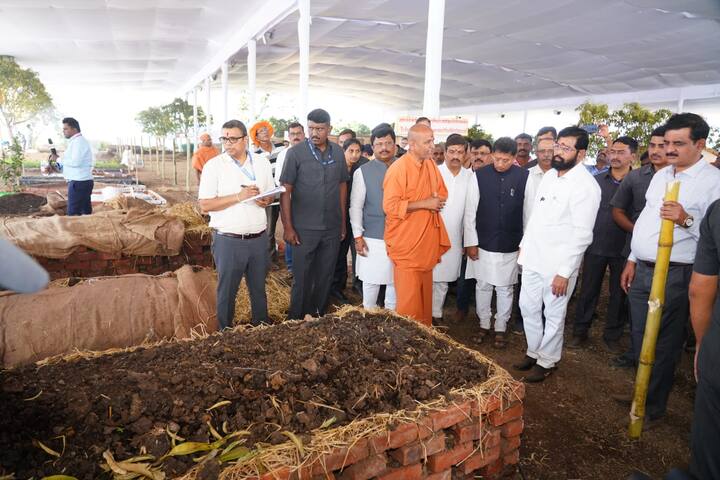 काडसिदेश्वर स्वामींनी महोत्सवाला येताना सोबत एक किलो प्लास्टिक कचरा सोबत आणण्याचे आवाहन केले आहे.