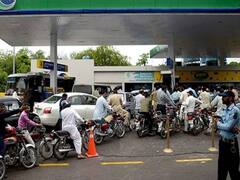 Pakistan Petrol Shortage: அரசின் மிரட்டும் அறிவிப்பு... மூடப்படும் பெட்ரோல் நிலையங்கள்.. அவதிக்குள்ளாகும் பாகிஸ்தான் மக்கள்..!