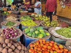 Vegetable Price: உயர்ந்தது முருங்கைகாய், உருளைகிழங்கின் விலை? மற்ற காய்கறிகளின் விலை என்ன? இன்றைய விலை பட்டியல் இதோ..