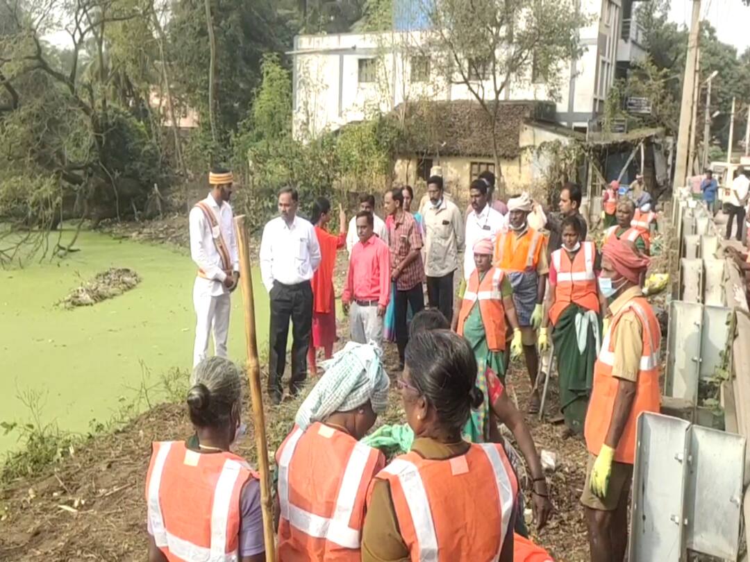 Mayiladuthurai Collector has launched a project called Swachh Nagar to keep Mayiladuthurai city clean பொறுப்பேற்ற முதல் நாளே அதிரடி.. விக்கித்த அதிகாரிகள்.. புதிய திட்டத்தை தொடங்கி வைத்த ஆட்சியர்!