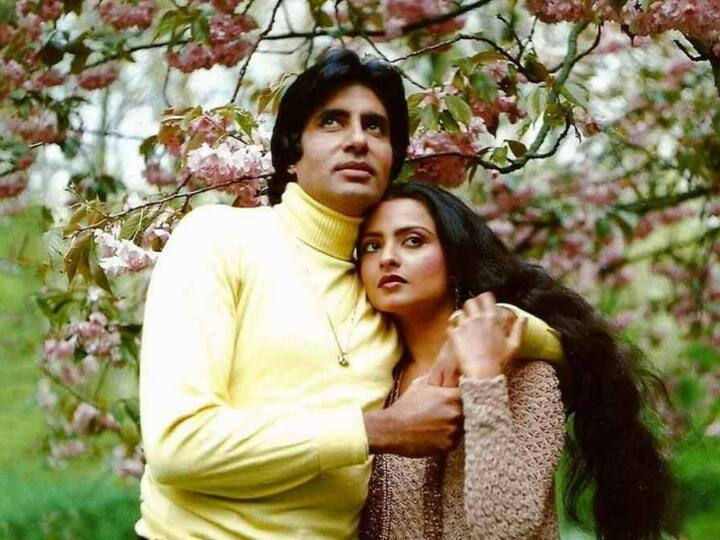 Bollywood: रेखा को बड़े पर्दे पर काफी शोहरत मिली, लेकिन प्यार के मामले में उनकी किस्मत हमेशा खराब रही. वहीं अमिताभ बच्चन के साथ उनके अफेयर के किस्से आज भी बॉलीवुड गलियारों में सुनने को मिलते हैं.