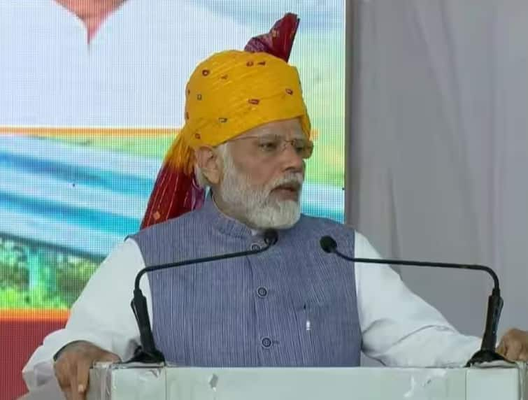 pm modi inaugurated the first phase of delhi mumbai expressway from dausa rajasthan  Delhi Mumbai Expressway: PM મોદીએ દિલ્હી-મુંબઈ એક્સપ્રેસ-વેના પ્રથમ ફેઝનું ઉદ્ધાટન કર્યું