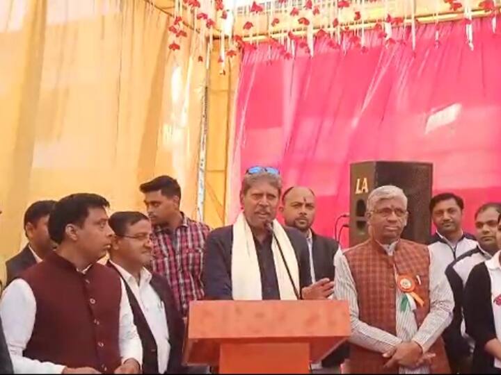 Greater Noida Kapil Dev Inaugurated Adarsh Library Delta 2 Community Centre ANN Greater Noida News: ग्रेटर नोएडा में कपिल देव ने किया आदर्श लाइब्रेरी का उद्घाटन, जानें क्या हैं इसमें सुविधाएं