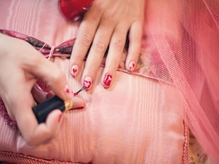 Be careful!  nail polish and shampoo can also make women a victim of diabetes