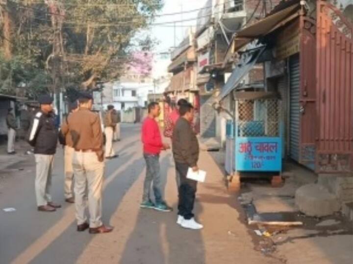 Criminals killed two policemen posted for security of businessman in Deoghar Crime Jharkhand Deoghar Crime: दो पुलिस जवानों को अपराधियों ने उतारा मौत के घाट, एक हमलावर गिरफ्तार
