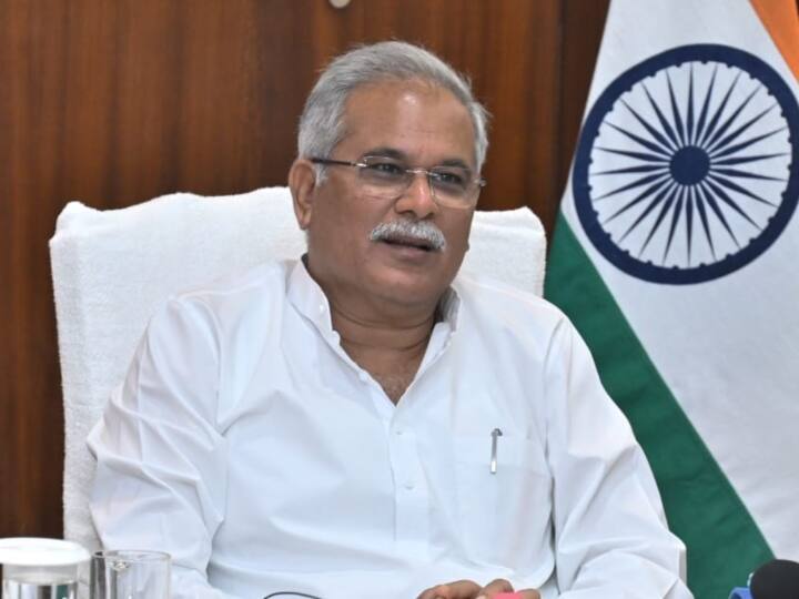 CM Bhupesh Baghel congratulations Anusuiya Uikey statement over reservation dispute Chhattisgarh ANN अनुसुइया उइके को सीएम बघेल ने दी बधाई, आरक्षण बिल को लेकर फिर छलका दर्द, कहा- मुझे इस बात की पीड़ा हमेशा...
