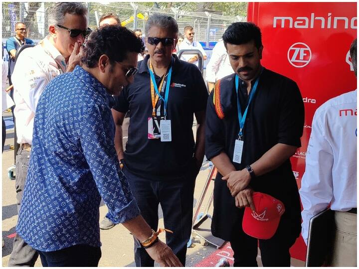 Ram Charan teaches Naatu Naatu hookstep to businessman Anand Mahindra wishes good luck for RRR at Oscars with sachin tendulkar Ram Charan Meets Anand Mahindra: राम चरण ने आनंद महिंद्रा को सिखाया नाटू नाटू का हुकस्टेप, सचिन तेंदुलकर भी आए नजर