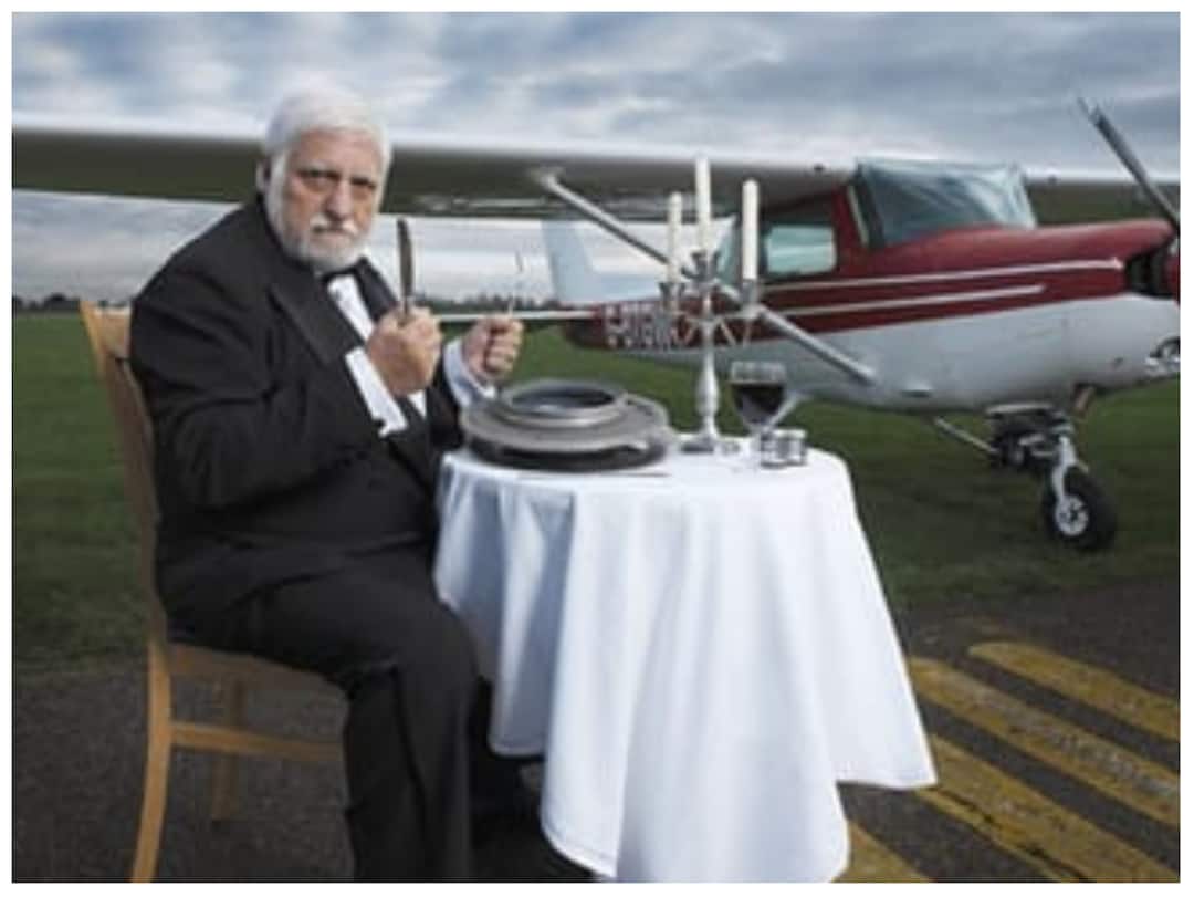Michel Lotito Ate The Entire Airplane Made Guinness World Record Guinness Interesting Facts एक ऐसा शख्स जो निगल गया था पूरा का पूरा हवाई जहाज, गिनीज बुक ऑफ वर्ल्ड रिकॉर्ड में भी दर्ज है नाम