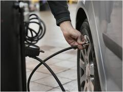 वाहनों में कैसे काम करता है टायर प्रेशर सिस्टम, जानिए पूरी डिटेल