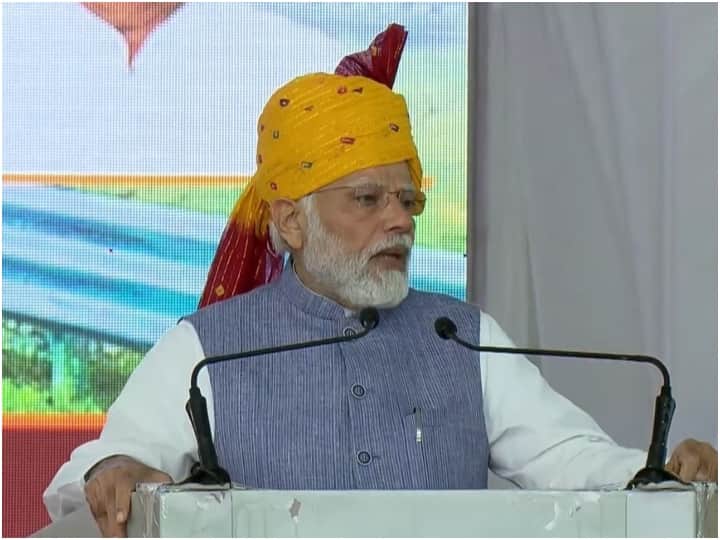 Delhi Mumbai Expressway: पीएम मोदी ने दिल्ली-मुंबई एक्सप्रेस-वे के पहले फेज का किया उद्घाटन, बोले- ये विकसित भारत की तस्वीर PM Modi Inaugurated the first phase of Delhi Mumbai Expressway from Dausa, Rajasthan, 10 highlights Delhi Mumbai Expressway: पीएम मोदी ने दिल्ली-मुंबई एक्सप्रेस-वे के पहले फेज का किया उद्घाटन, बोले- ये विकसित भारत की तस्वीर