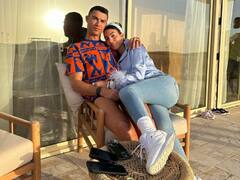 Cristiano Ronaldo Georgina Rodriguez: क्रिस्टियानो रोनाल्डो गर्लफ्रेंड जॉर्जीना रोड्रिग्ज के साथ निकले सऊदी डेजर्ट ट्रिप पर, तस्वीरें देखते रह जाएंगे