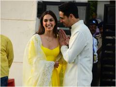 शादी की खुशी जमकर मना रहे सिद्धार्थ-कियारा, अब मुंबई एयरपोर्ट पर इस अंदाज में बांटी मिठाई