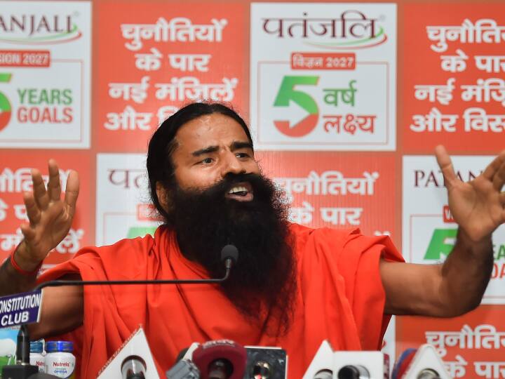 Baba Ramdev Controversy Muslim youth Pitai khan Withrow his fir against Yoga guru ANN Baba Ramdev Controversy: योग गुरु रामदेव पर मुकदमा दर्ज कराने वाला मुस्लिम युवक पीछे हटा, बताई ये चौंकाने वाली बातें