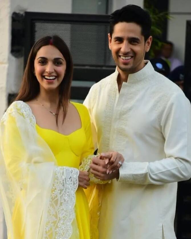 Sidharth Kiara Wedding Reception In Mumbai Sidharth Malhotra And Kiara Advani Wedding St Regis Hotel See Photos | Sidharth Malhotra Kiara Advani Reception: देखें अंदर से कैसा दिखता है मुंबई का St