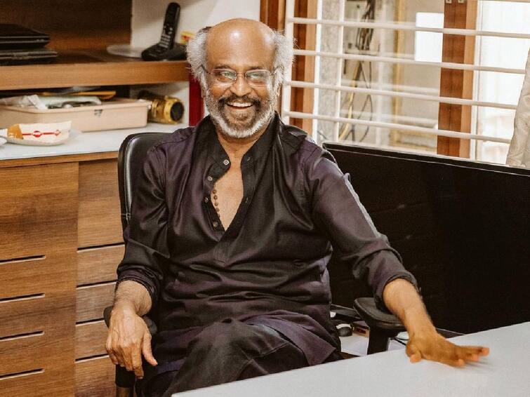 Superstar rajinikkanth  all black after the Kalaa Movie Photos going viral on the internet Rajinikanth: கறுப்பு உழைப்போட வண்ணம்; ரியல் காலாவாக மாறிய சூப்பர் ஸ்டார்..! வைரல் புகைப்படம்