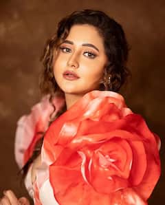 Rashmi Desai Birthday : 'उतरन' फेम अभिनेत्रीचा चार वर्षातच मोडला संसार, लव्ह लाईफ कायमच चर्चेत