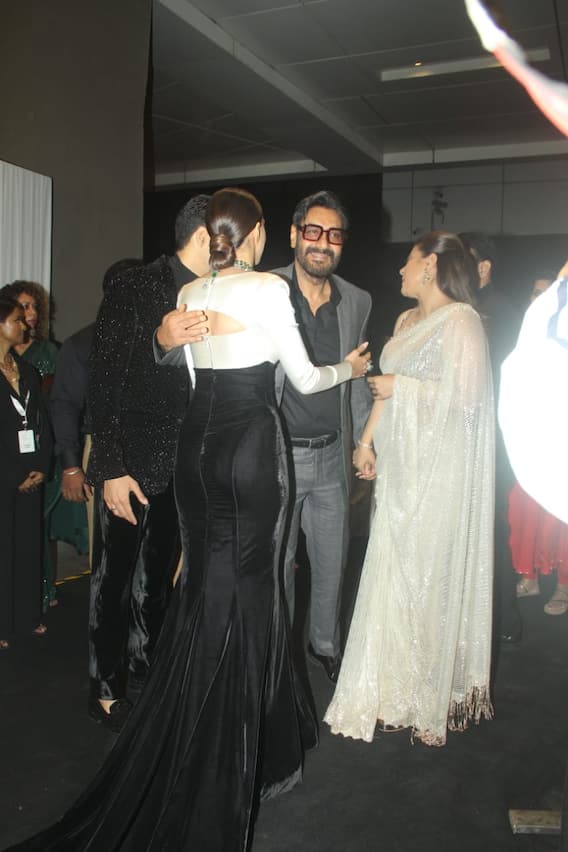 रिसेप्शन में आए Ajay-Kajol को खुद रिसीव करने पहुंचे थे Sid-Kiara, न्यूली वेड कपल ने गले लगाकर किया वेलकम