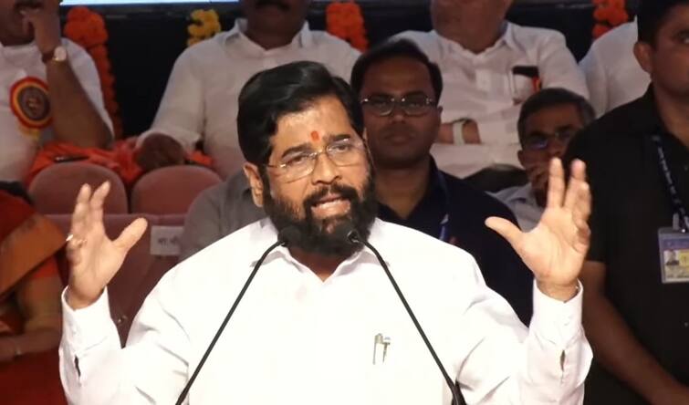 maharashtra news nashik news inaguration by Chief Minister Eknath Shinde of Karanjavan-Manmad water scheme Nashik Eknath Shinde : मागचं सरकार असतं तर मनमाड पाणी योजना झालीच नसती, मुख्यमंत्री एकनाथ शिंदे यांचा टोला 