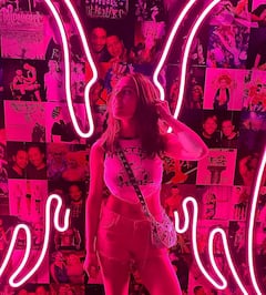 Sara Ali Khan Drops Pictures From Her Australia Trip. Have A Look