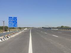 Delhi-Mumbai Expressway: राजस्थान के 7 जिलों को जोड़ेगा देश का सबसे लंबा दिल्ली-मुंबई एक्सप्रेस-वे, देखें तस्वीरें