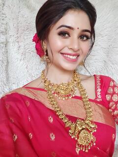 Ritabhari Chakraborty on Valentines Day: চিঠির ভাঁজে জুঁইফুলে প্রেম নিবেদন, সেই একতরফা প্রেমিককে রাখী পরিয়েছিলেন ঋতাভরী!