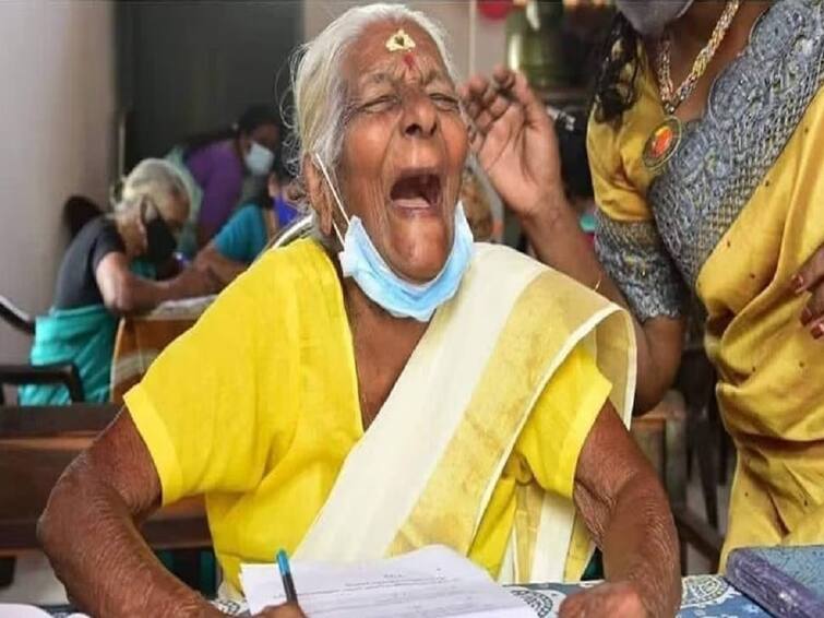 104 year old grandmother killer laugh won the hearts of internet users anand mahindra shares motivational tweet marathi news Anand Mahindra : केरळमधल्या 104 वर्षांच्या आजीच्या यशाने आनंद महिंद्राही थक्क, ट्विटरवर शेअर केली प्रेरणादायी कहाणी
