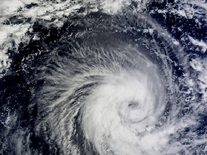 Cyclone Mocha will show serious form in Bengal Odisha read what the Meteorological Department told ओडिशा, म्यांमार या बांग्लादेश... कहां है चक्रवात 'मोचा' और कब करेगा लैंडफॉल? IMD ने बताया ताजा अपडेट
