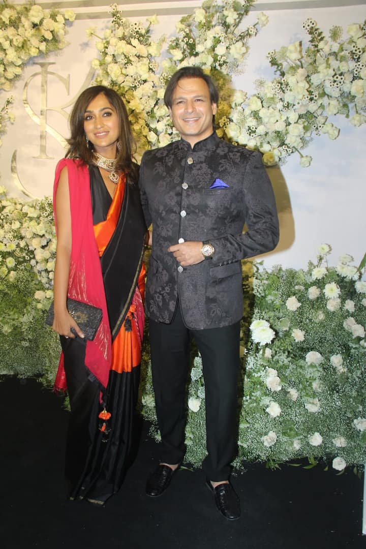 భార్య ఎలెన్తో కలిసి వివేక్ ఒబెరాయ్ ఈ వేడుకలో పాల్గొన్నారు.