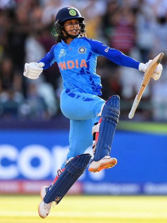 பாகிஸ்தானை தட்டித் தூக்கிய இந்திய மகளிர் அணி!