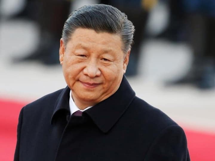 China Xi Jinping Govt Spots Unidentified Object Flying Over Waters Near Qingdao Preparing To Shoot Down China Spots UFO: चीन के आसमान में भी दिखा संदिग्ध फ्लाइंग ऑब्जेक्ट, मार गिराने की तैयारी- मछुआरों को किया सतर्क