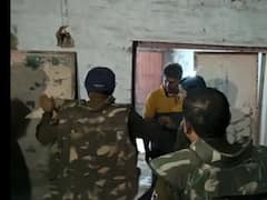 मुस्लिम के मकान में घुसकर हनुमानजी की मूर्ति रखने से विवाद, पथराव में पुलिस अधिकारी घायल