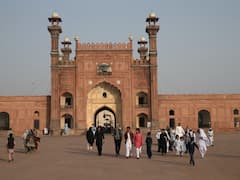 Valentine's Day: पाकिस्तान से लेकर ईरान तक...किन-किन देशों में नहीं मनाया जाता है वेलेंटाइन डे? जानें