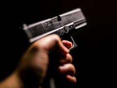 गुना में छात्रा को स्कूल से बाहर बुला की फायरिंग, फिर रेलवे पटरी के पास मिला आरोपी का शव