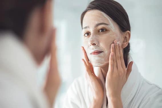 Excessive face wash causes this damage to the face, how often should face wash be done? Excessive face wash causes this damage to the face, how often should face wash be done?