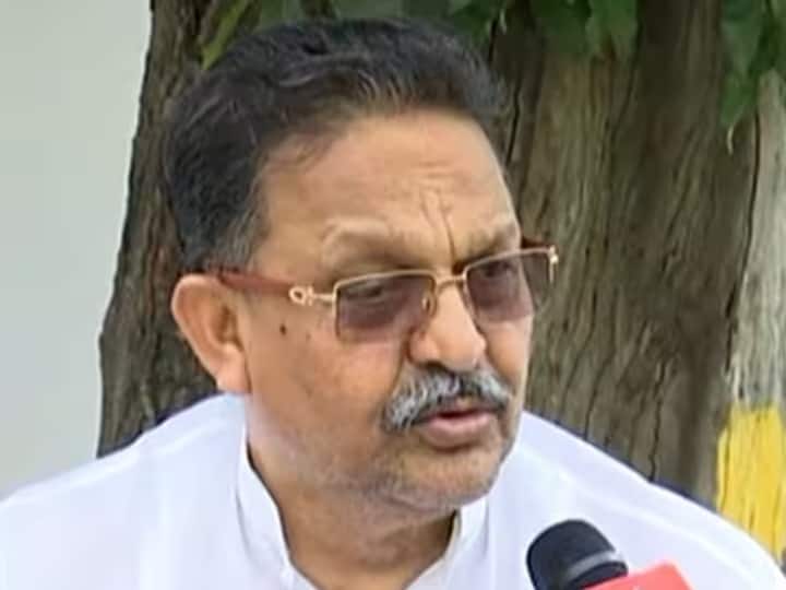 UP News: निकहत अंसारी के बचाव में उतरे सांसद अफजाल अंसारी का बड़ा आरोप, लेडीज पर्स को लेकर कही ये बात Mau Uttar Pradesh Nikhat Ansari wife of MLA Abbas Ansari son Mukhtar Ansari in judicial custody Afzal Ansari ANN UP News: निकहत अंसारी के बचाव में उतरे सांसद अफजाल अंसारी का बड़ा आरोप, लेडीज पर्स को लेकर कही ये बात