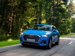 Photo: स्टायलिश लूक आणि पॉवरफुल इंजिन; Audi Q3 Sportback लॉन्च