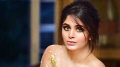 Ritabhari Chakraborty on Valentines Day: চিঠির ভাঁজে জুঁইফুলে প্রেম নিবেদন, সেই একতরফা প্রেমিককে রাখী পরিয়েছিলেন ঋতাভরী!