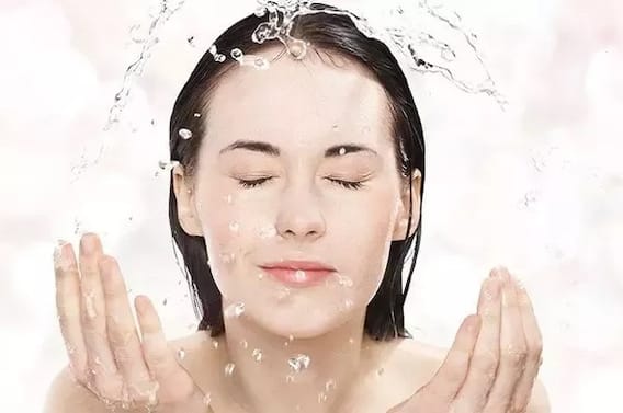 Excessive face wash causes this damage to the face, how often should face wash be done? Excessive face wash causes this damage to the face, how often should face wash be done?