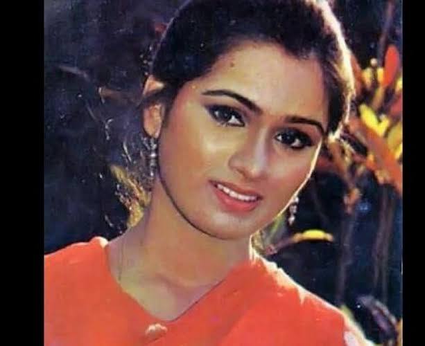 लेकिन कुछ वक्त के बाद में साल 2013 में एक्ट्रेस ने इस पर काफी खुलकर बात की है और यह बताया कि उन दिनों यह काफी बड़ी बात हुआ करती थी. (Photo- Instagram)